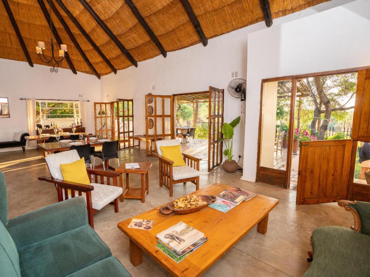 Drift Inn Victoria Falls Eksteriør bilde
